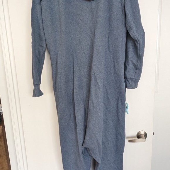 Onesie - Unisex - Size M and L - Picture 2 of 4